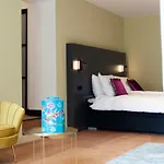 Boutique De Salon