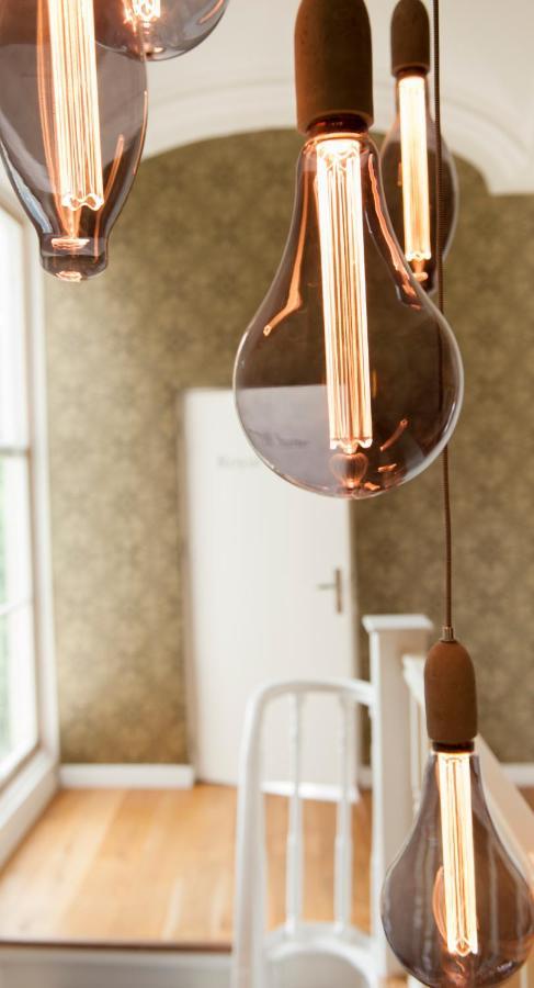 Boutique De Salon 4*